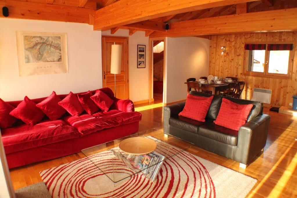 Apartment Capucin - A 3 Bedroom Chamonix Mountain Loft エクステリア 写真